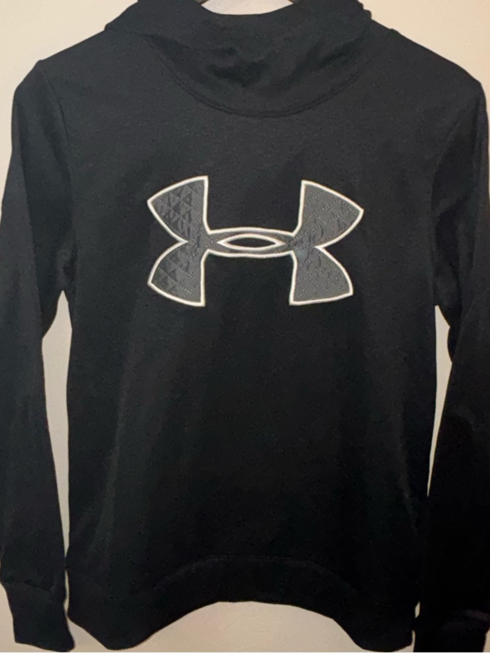 Under Armour Woman’s Black Hoodie with Reflective Logo